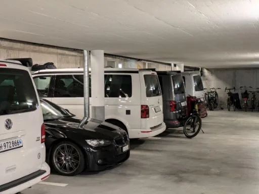 Zentraler & günstiger Parkplatz (Siedlungs-Tiefgarage)