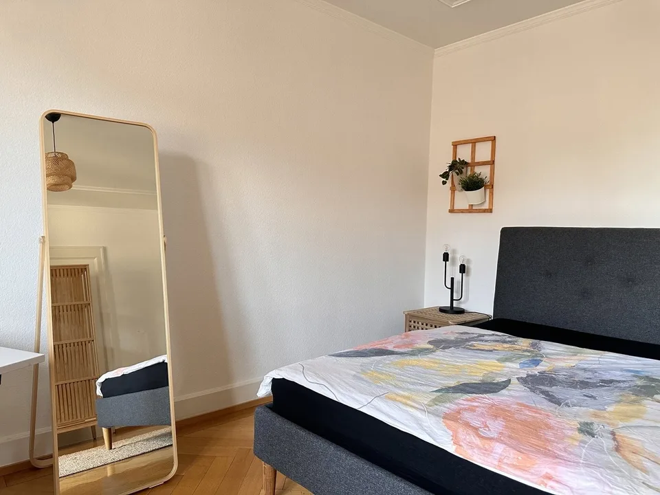 Fully furnished bed room in Zürich Seefeld
