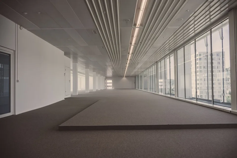 Office Tower - Büros im 12. OG im Traumsicht
