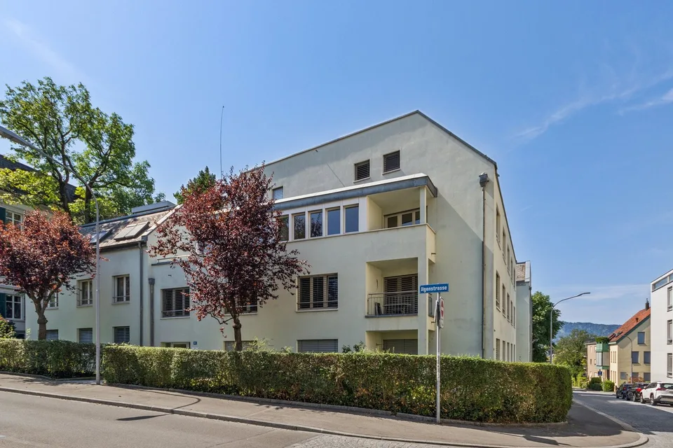 125 m2 Maisonettewohnung mit teilüberdachter Terrasse