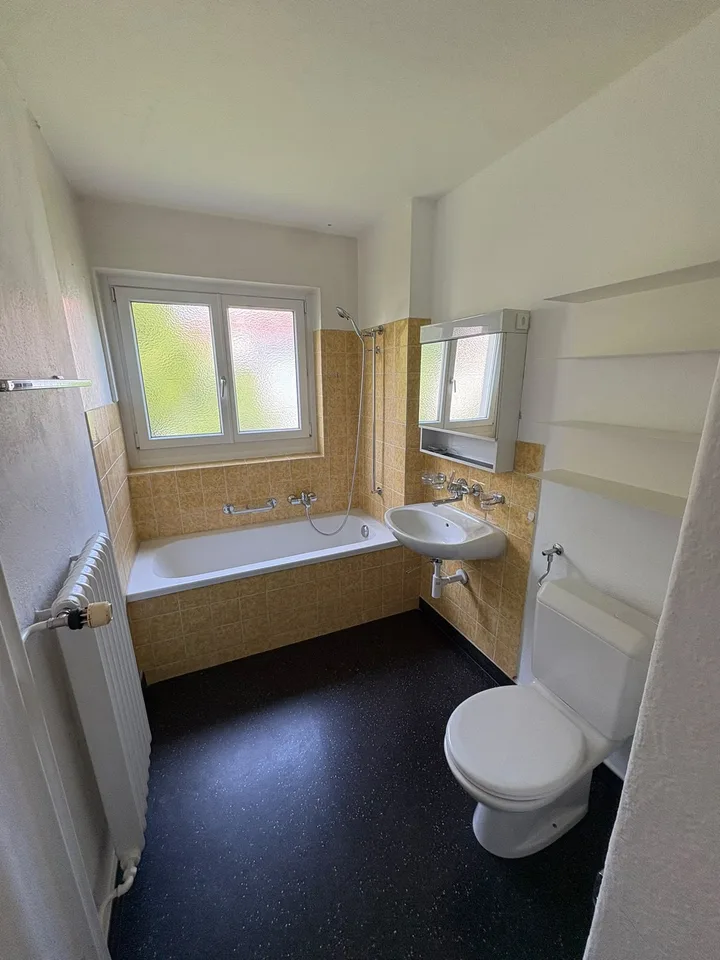 TEMPORARY FURNISHED ROOM IN ZURICH – CHF 1,100/MONTH