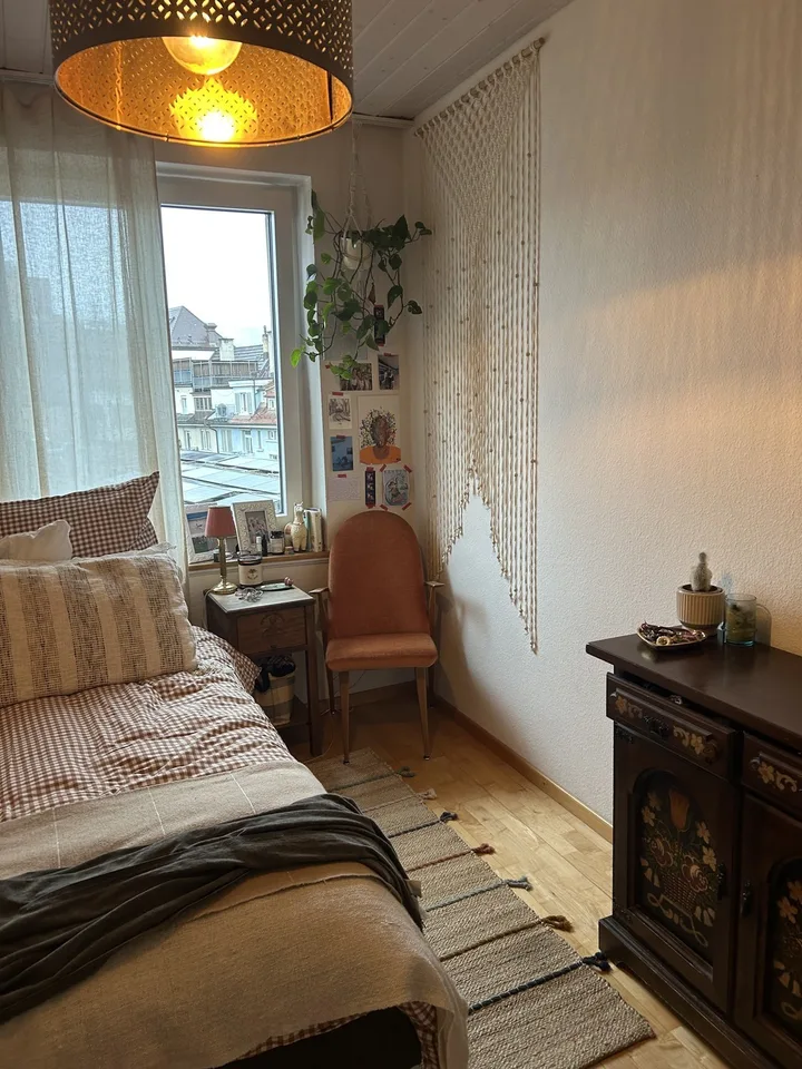 Befristetes WG Zimmer im Kreis 8