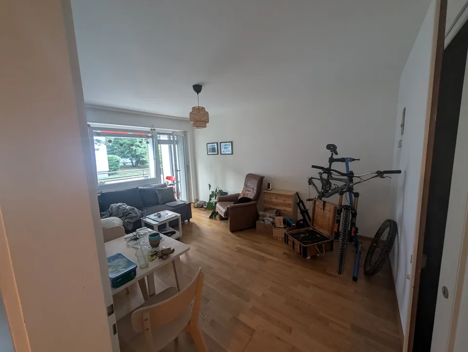 2.5 in Beautiful Quiet Wiedikon Neighborhood, close to Trame