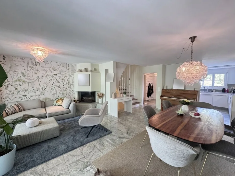 Wohnen mit Stil: Hochwertiges 4.5-Zimmer-Haus in ruhiger Lage