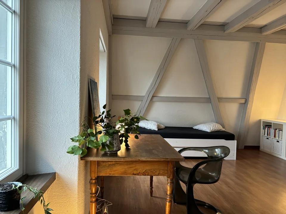 Schönes Zimmer in WG mit Blick auf den See und Badeplatz in nächster Umgebung