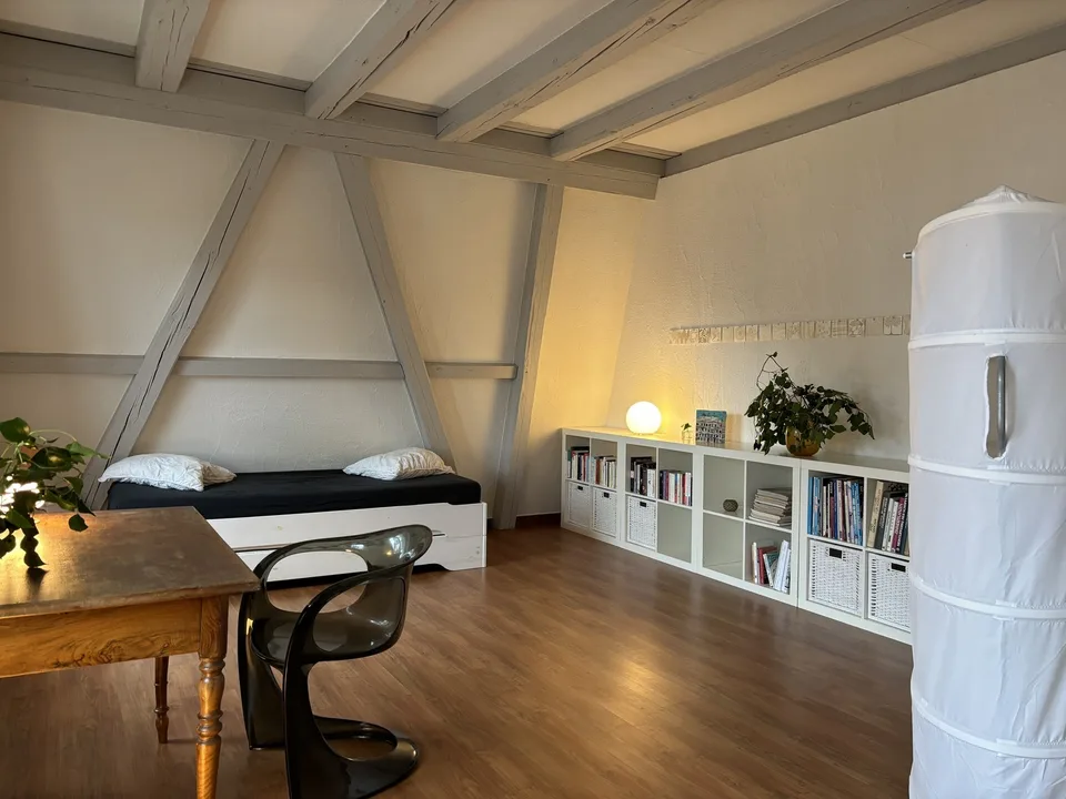 Schönes Zimmer in WG mit Blick auf den See und Badeplatz in nächster Umgebung