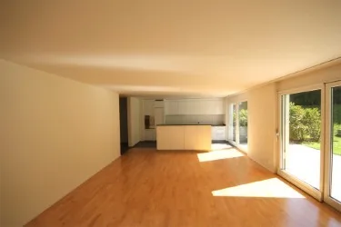 ​ Horgen - Sunny 4.5-room garden apartment – family friendly, 2 bathrooms & 2​ H ​indoor parking spaces​