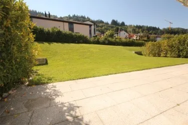 ​ Horgen - Sunny 4.5-room garden apartment – family friendly, 2 bathrooms & 2​ H ​indoor parking spaces​
