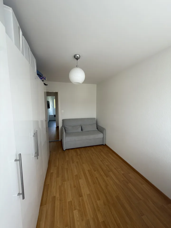 Helle möblierte 3-Zimmer-Wohnung in 6015 Reussbühl zur Untermiete