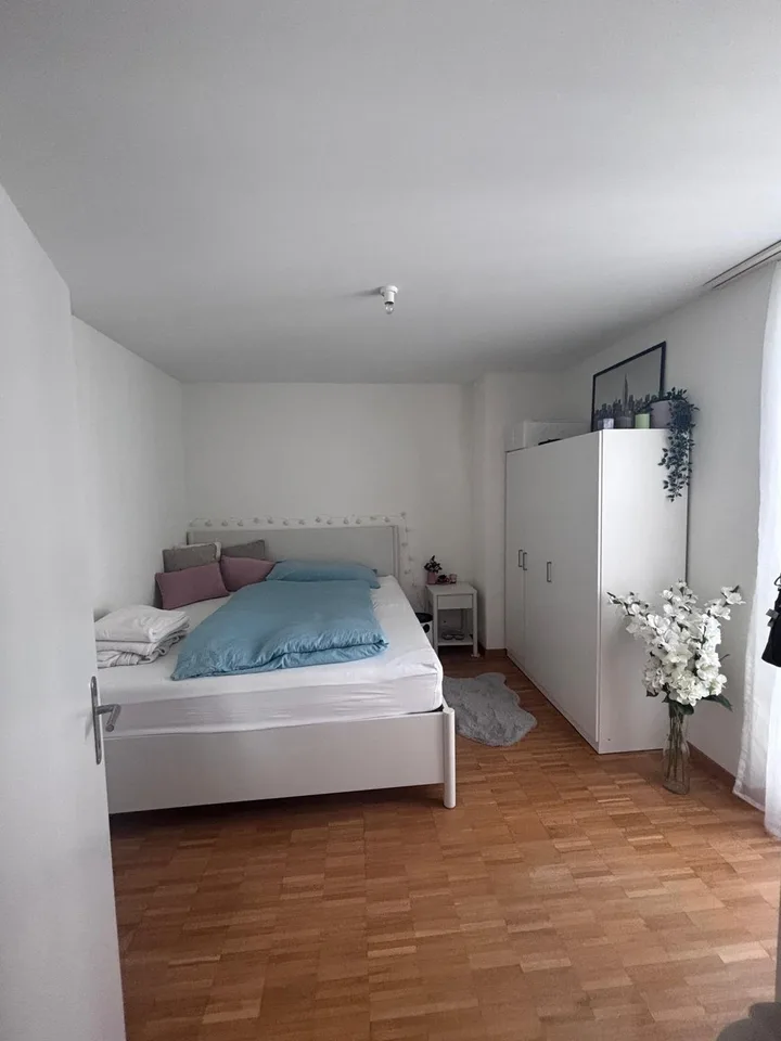 Mitbewohnerin gesucht