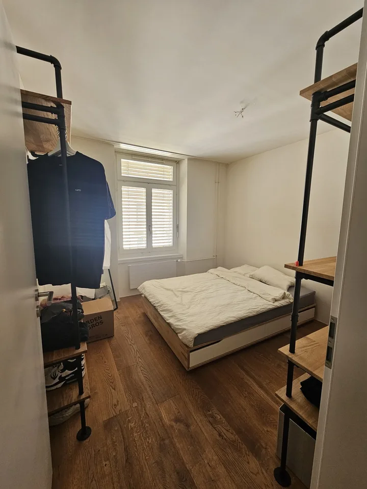 2.5 Zimmerwohnung möbliert, 3 Monate befristet ab 1. Oktober