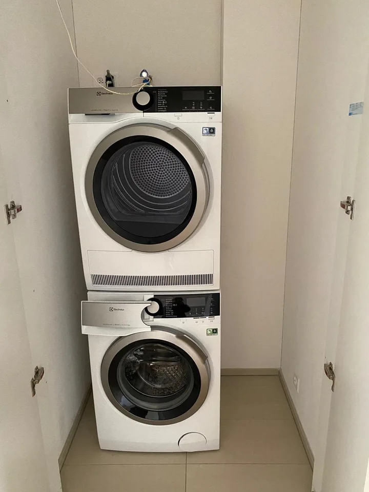 4.5 Zimmer Wohnung + Einstellhallenplatz