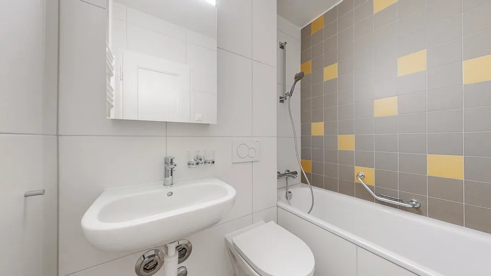 Charmant appartement lumineux de 2 pièces avec cuisine équipée