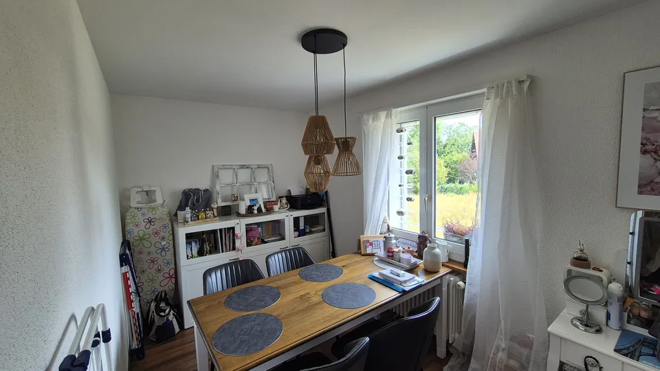 3,5-Zimmer-Wohnung mit Balkon
Schöne 3,5-Zimmer-Wohnung mit Balkon und guter Lage