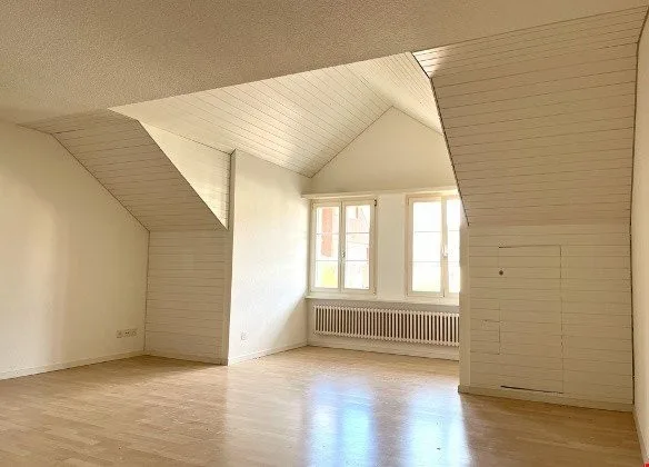 Heimelige 1.5-Zimmer-Dachwohnung in der Aarauer Altstadt
