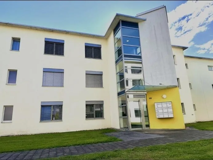Helle 3.5-Zimmer-Wohnung mit 99 m² und Balkon in Dübendorf