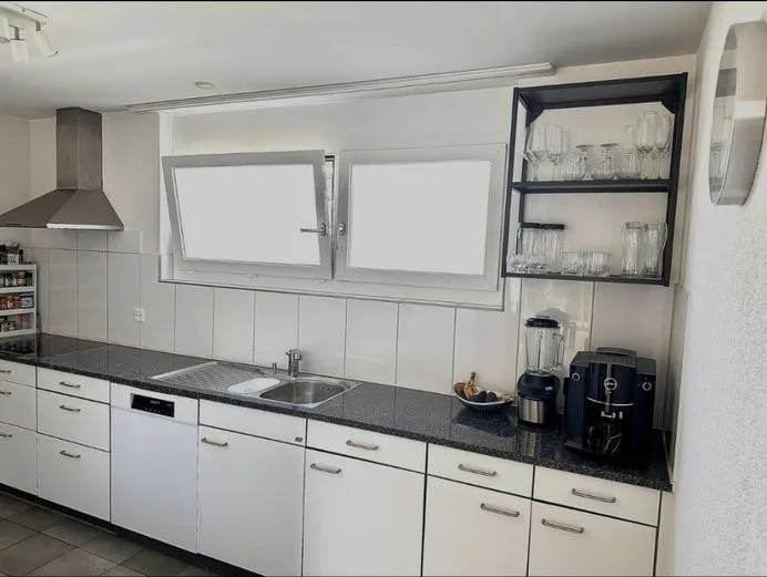 Helle 3.5-Zimmer-Wohnung mit 99 m² und Balkon in Dübendorf