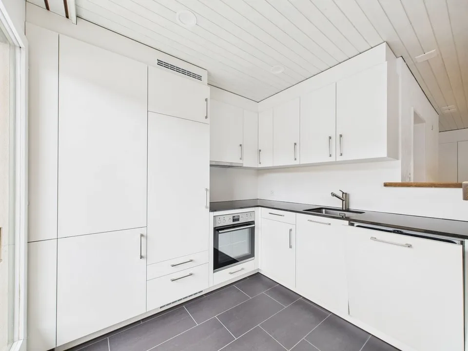 Komplett renovierte Wohnung mit grosszügigem Grundriss