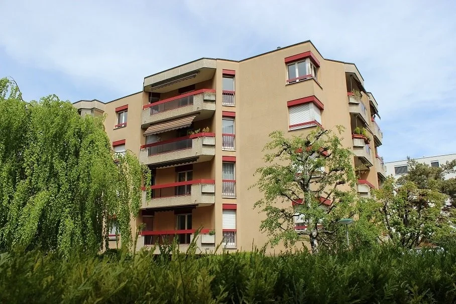 Proche des commerces et du M1