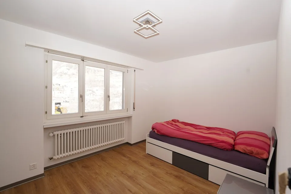 Grosszügige 4.5-Zimmerwohnung mit 114 m² und zwei Balkonen in Gampel