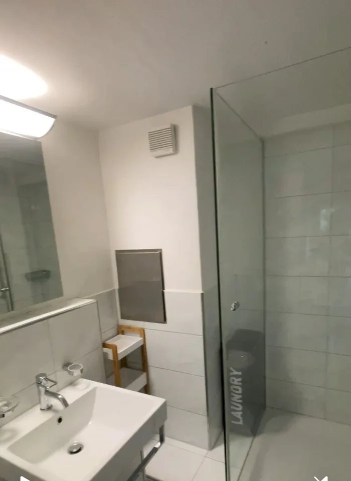 2.5 Zi Dachwohnung Maisonette Loft inkl Wifi und Parkplatz