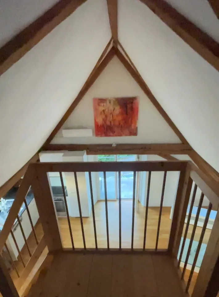 2.5 Zi Dachwohnung Maisonette Loft inkl Wifi und Parkplatz