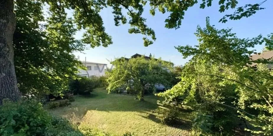 Guintzet: Maison 2 app / Haus mit Garten