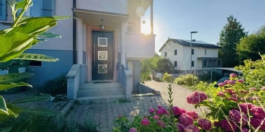 Guintzet: Maison 2 app / Haus mit Garten