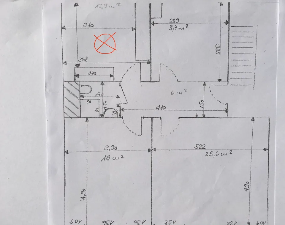 Heller Praxis-/Büroraum 12.3 m² direkt beim Bahnhof Thun