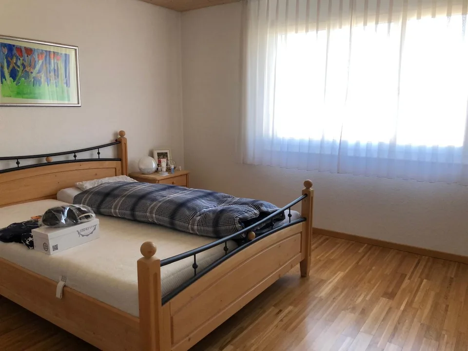 Charmante 2.5-Zimmer-Dachwohnung mit Weitblick und viel Charakter