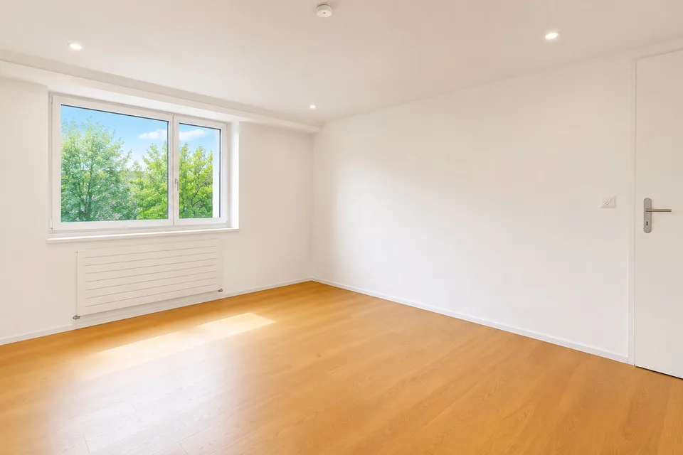 Helle 3.5-Zimmer-Wohnung mit Balkon in Oetwil am See
