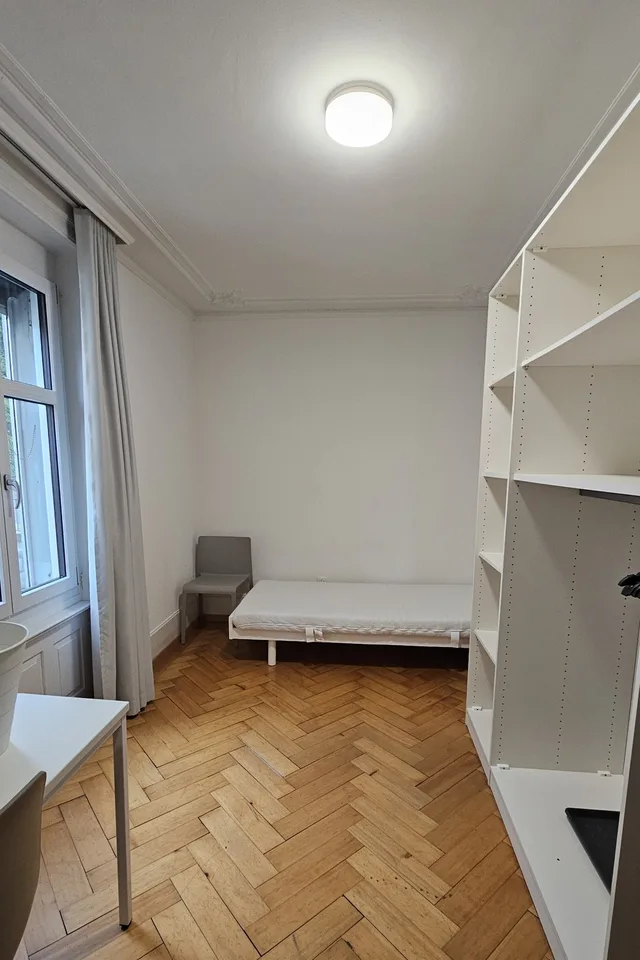 möbliertes, helles WG-Zimmer mit Balkon - zentral, modern und alles inklusive, 2.OG, Zimmer 4