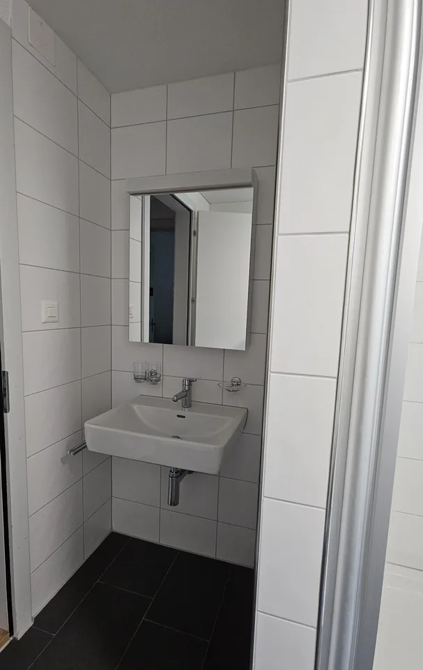 möbliertes, helles WG-Zimmer mit Balkon - zentral, modern und alles inklusive, 2.OG, Zimmer 4