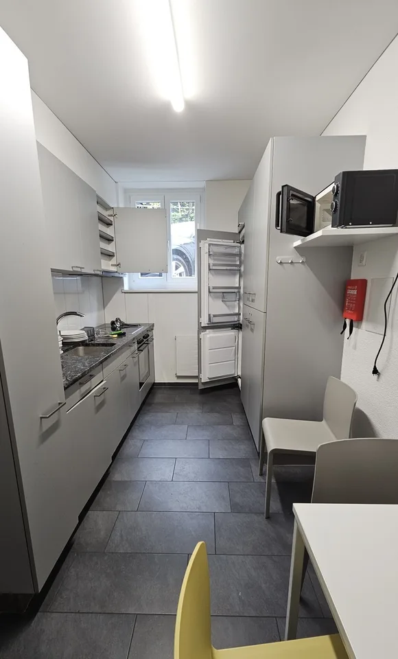 möbliertes, helles WG-Zimmer- zentral, modern und alles inklusive, EG, Zimmer 4