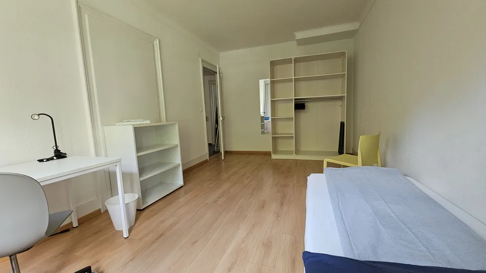 möbliertes, helles WG-Zimmer - Zentral, modern und alles inklusive
