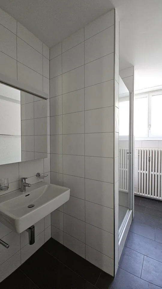 Grosszügiges, gemütliches WG-Zimmer