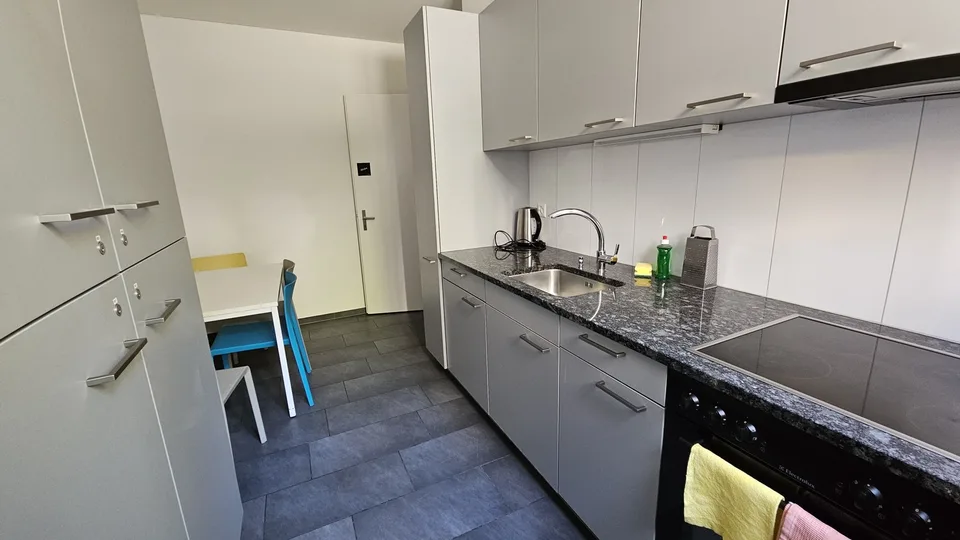 Grosszügiges, gemütliches WG-Zimmer
