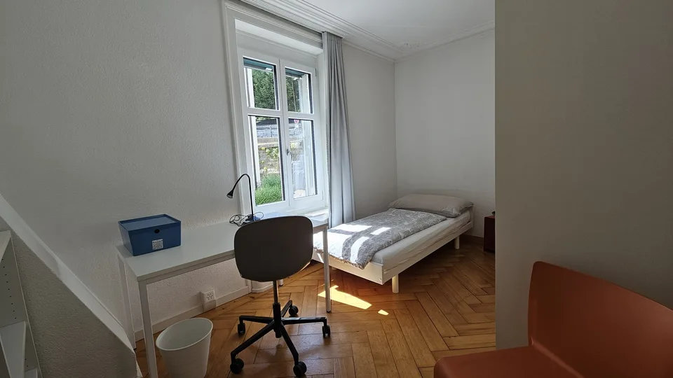 Ruhiges, gemütliches WG-Zimmer
