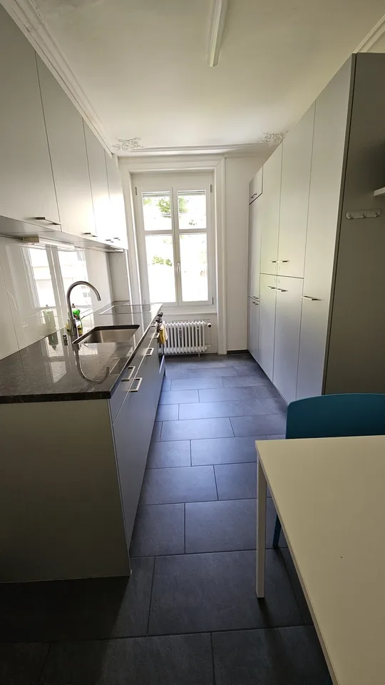 Möbliertes, helles WG-Zimmer - Zentral, modern und alles inklusive