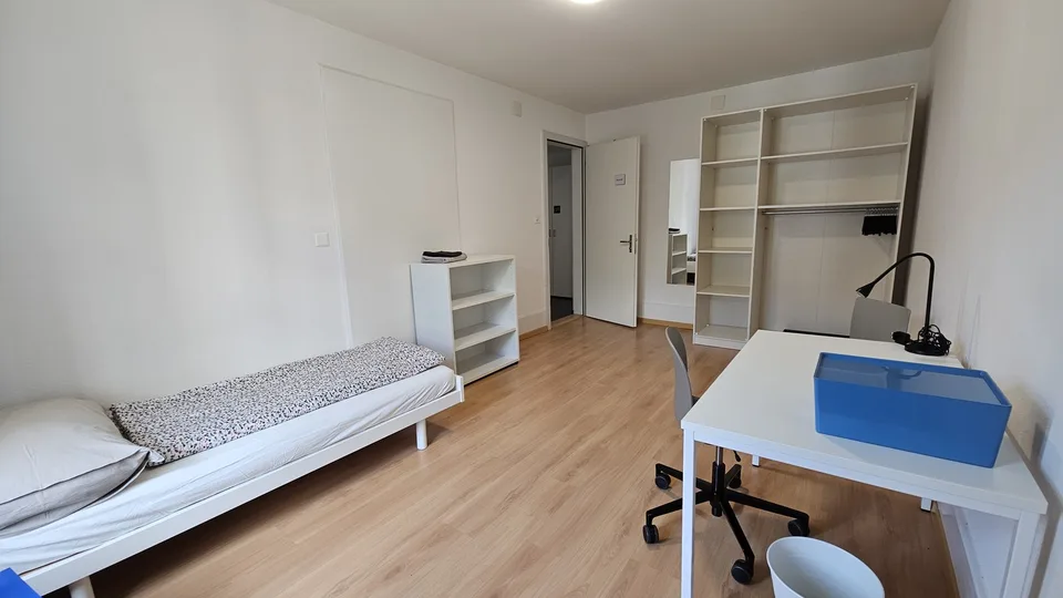 Möbliertes, helles WG-Zimmer - Zentral, modern und alles inklusive
