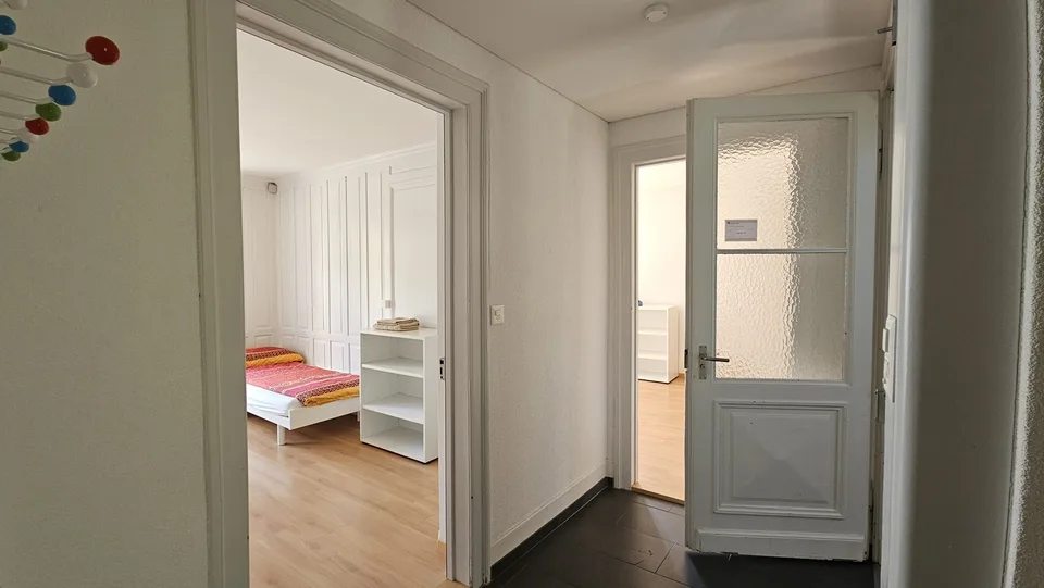 Möbliertes, helles WG-Zimmer - Zentral, modern und alles inklusive