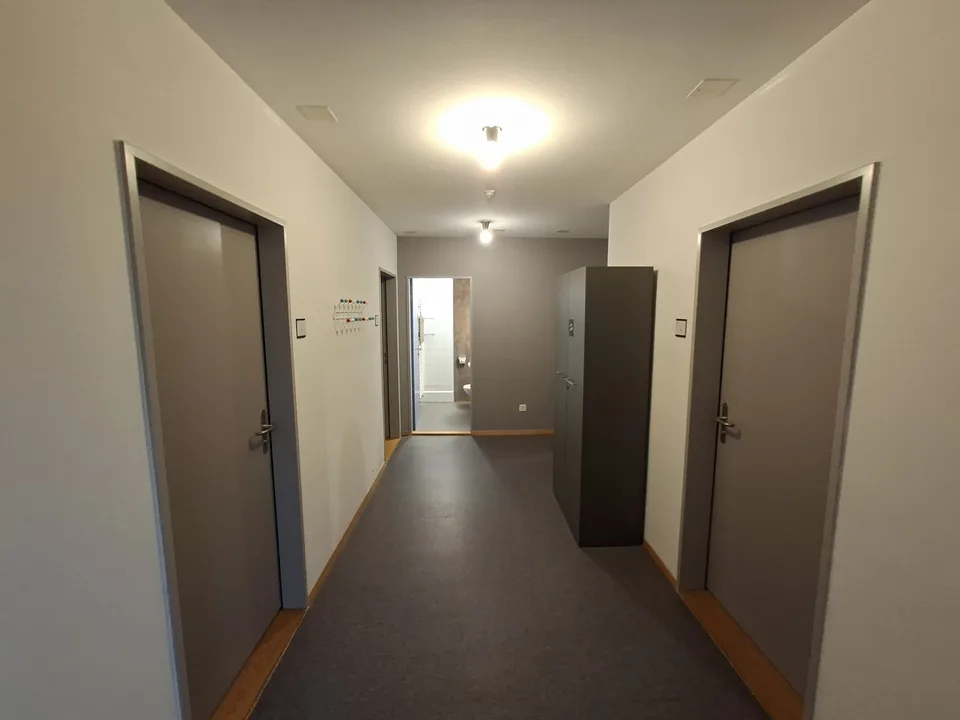 Grosszügiges, modernes WG-Zimmer an zentraler Lage