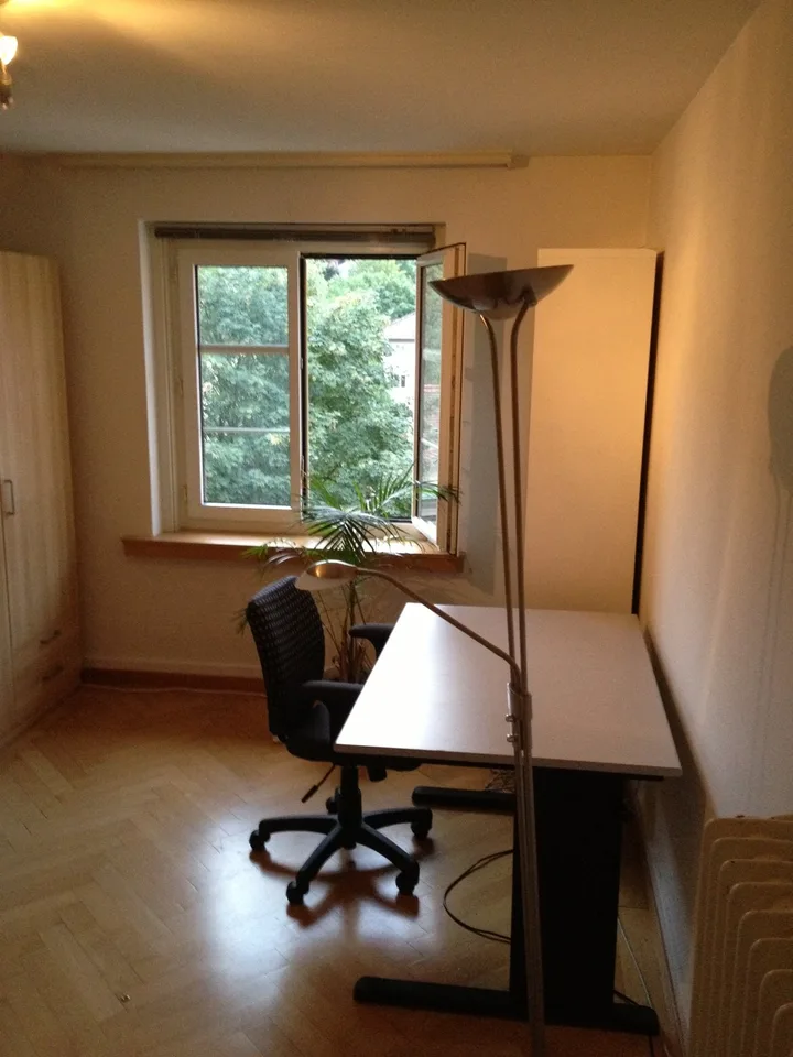 Helles WG Zimmer mit guter Anbindung zur Uni