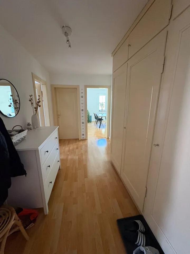 Grosszügiges 20 m² Zimmer in zentraler Lage in Uster