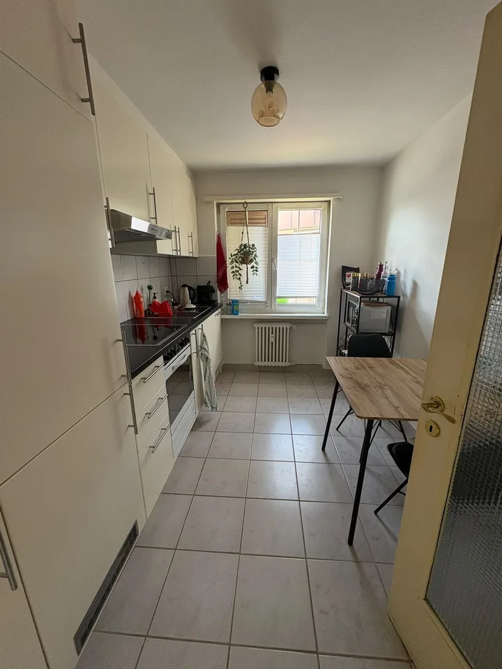 Grosszügiges 20 m² Zimmer in zentraler Lage in Uster