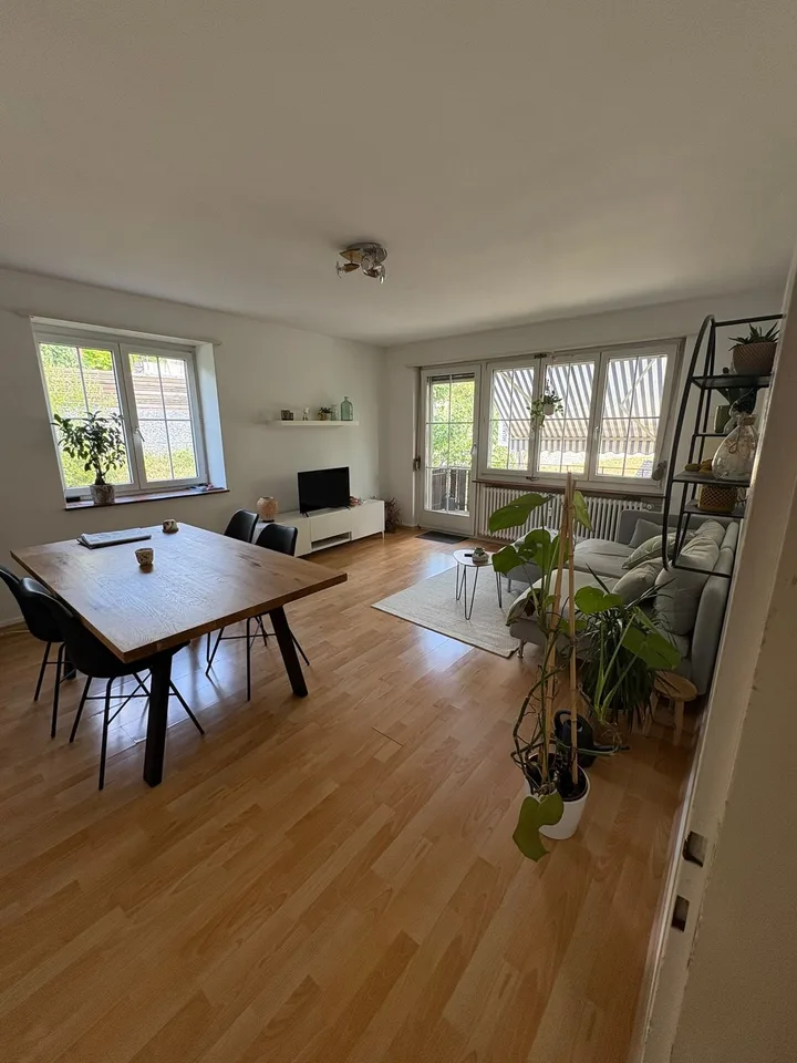 Grosszügiges 20 m² Zimmer in zentraler Lage in Uster