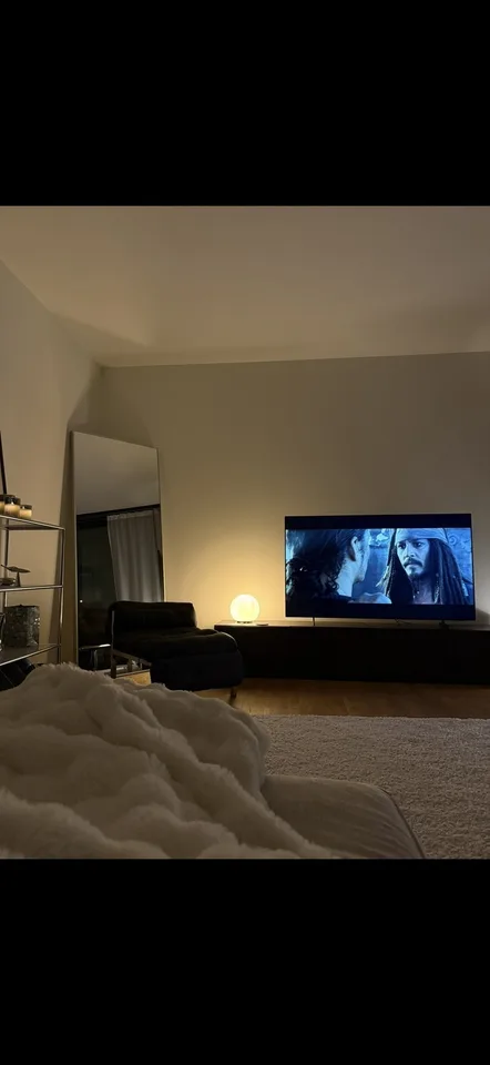Schönes, modernes WG-Zimmer