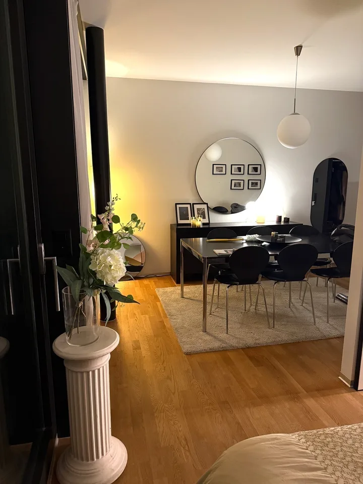 Schönes, modernes WG-Zimmer