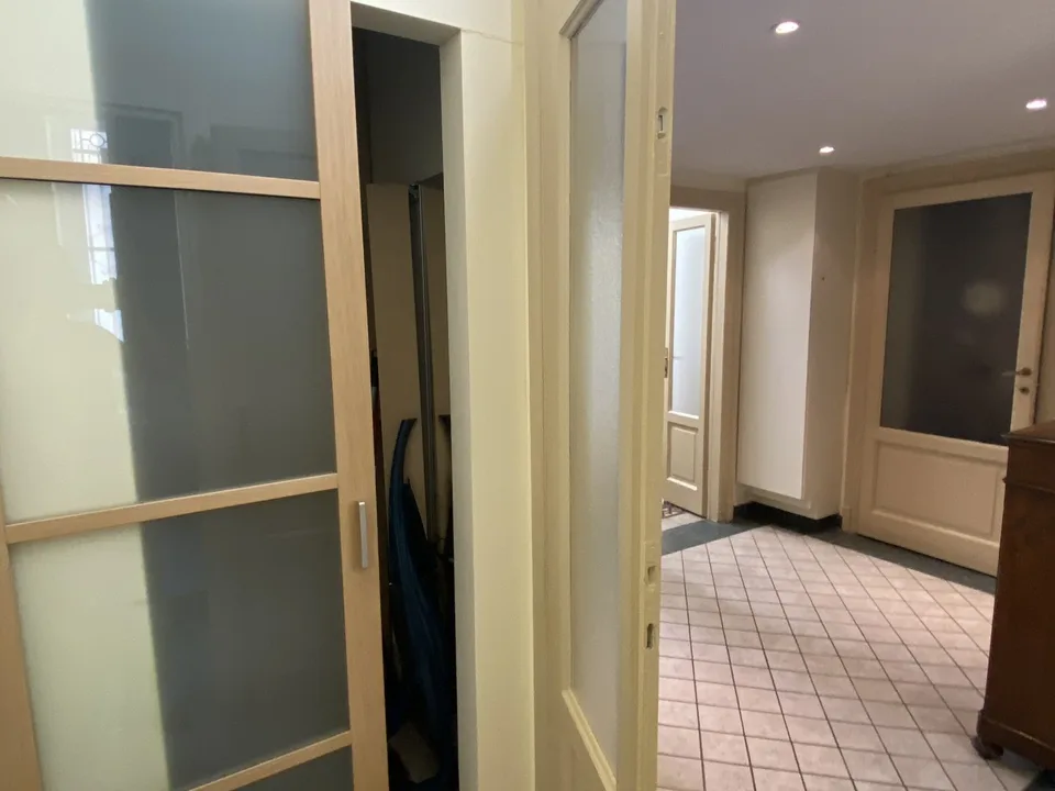 Fully Furnished 1-Bedroom Apartment with Private Bathroom – Wartstrasse 2, 8032 Zürich