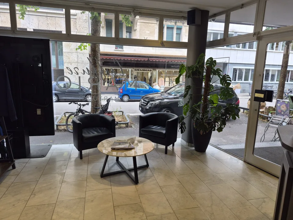 Coiffeuse gesucht – Untermiete in Zürich kreis 4